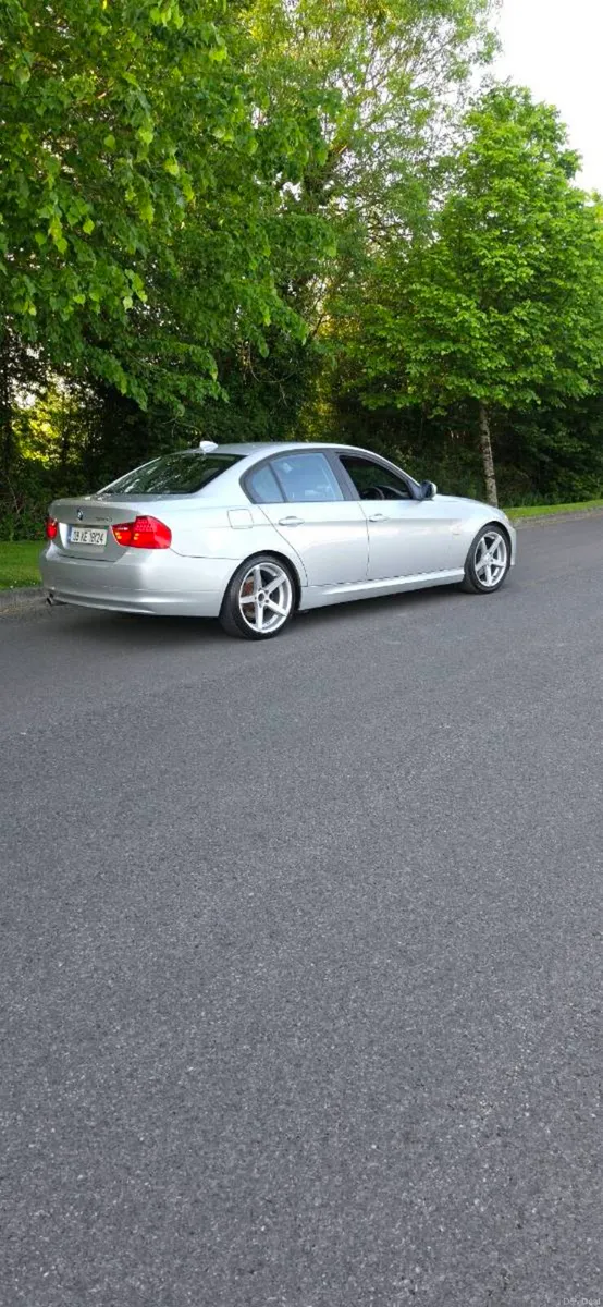 Bmw e90 320d LCI MODEL - Image 1