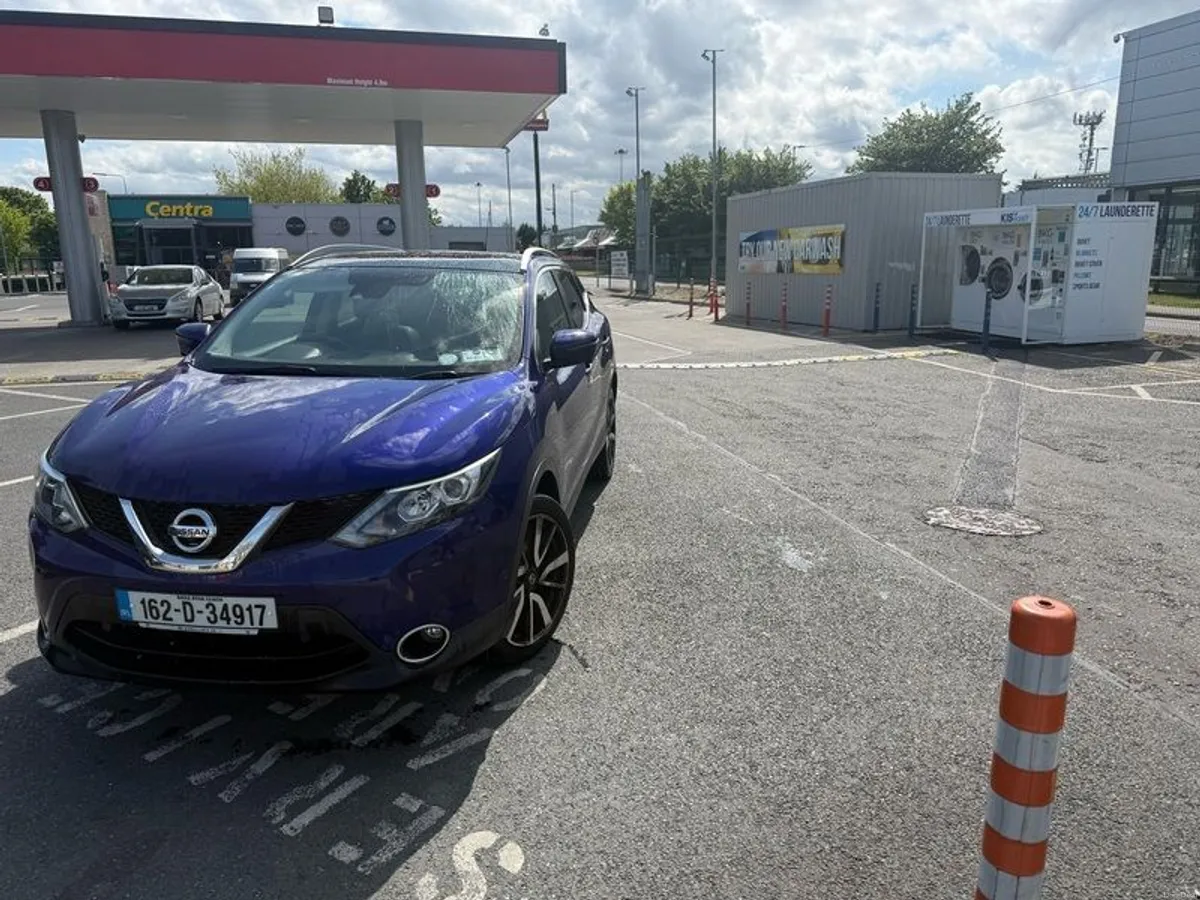 2016 Nissan Qashqai - Image 2