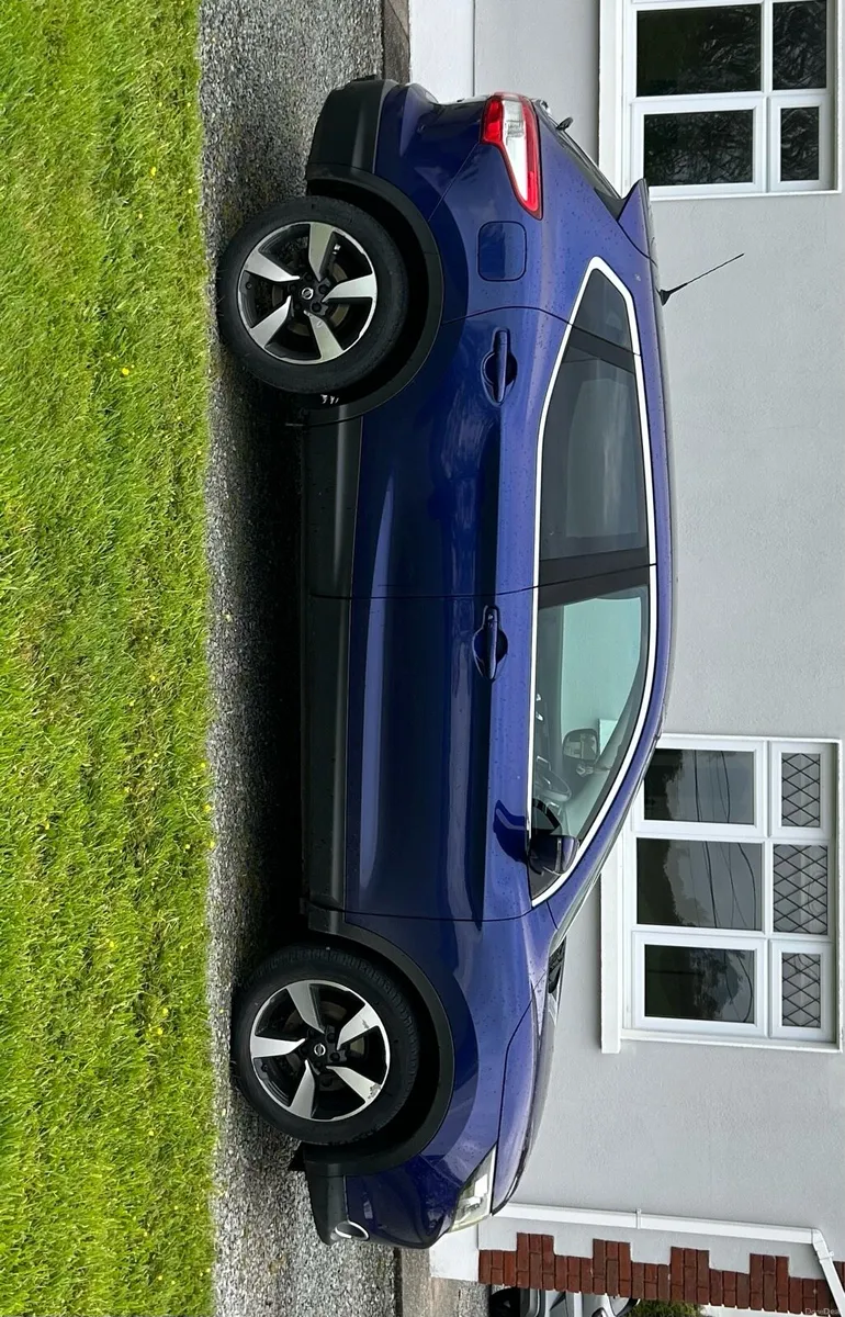 Car - Image 1