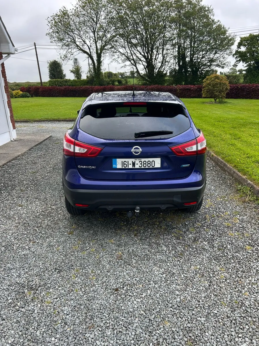Car - Image 3