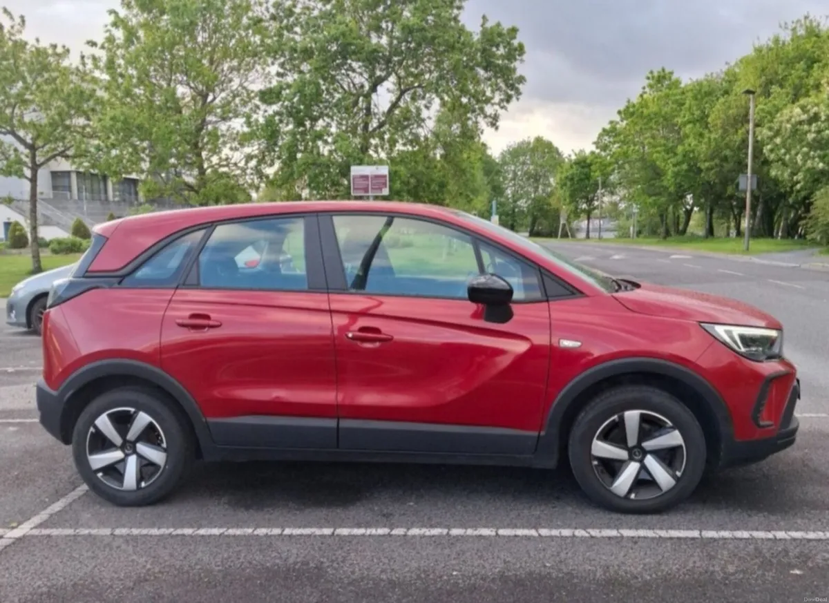 Car - Image 1
