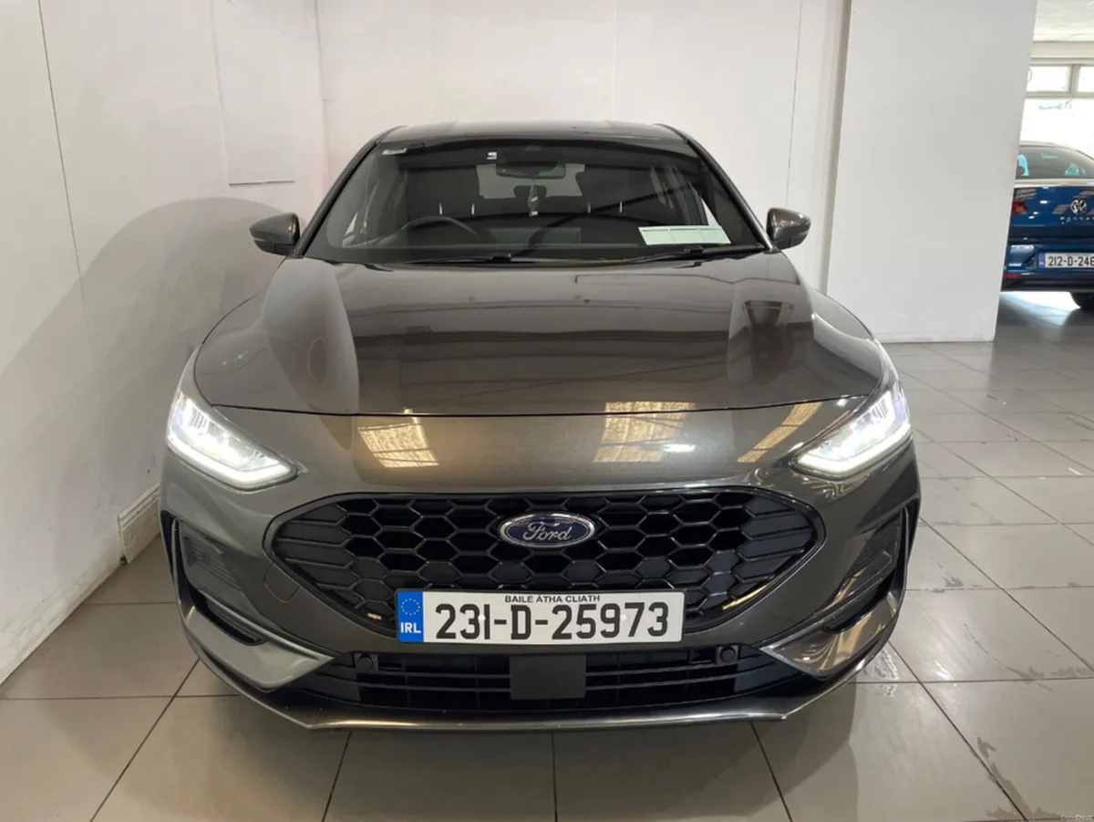 Ford Focus ST-LINE 1.0T 125 M6 FWD 4DR - Image 2