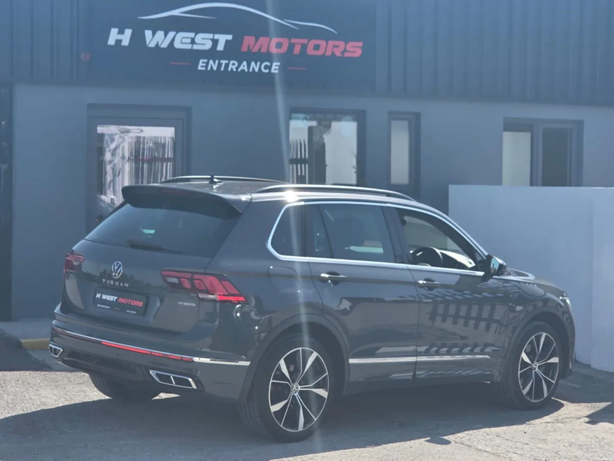 Volkswagen Tiguan R-LINE TSI PHEV S- DSG - Image 3
