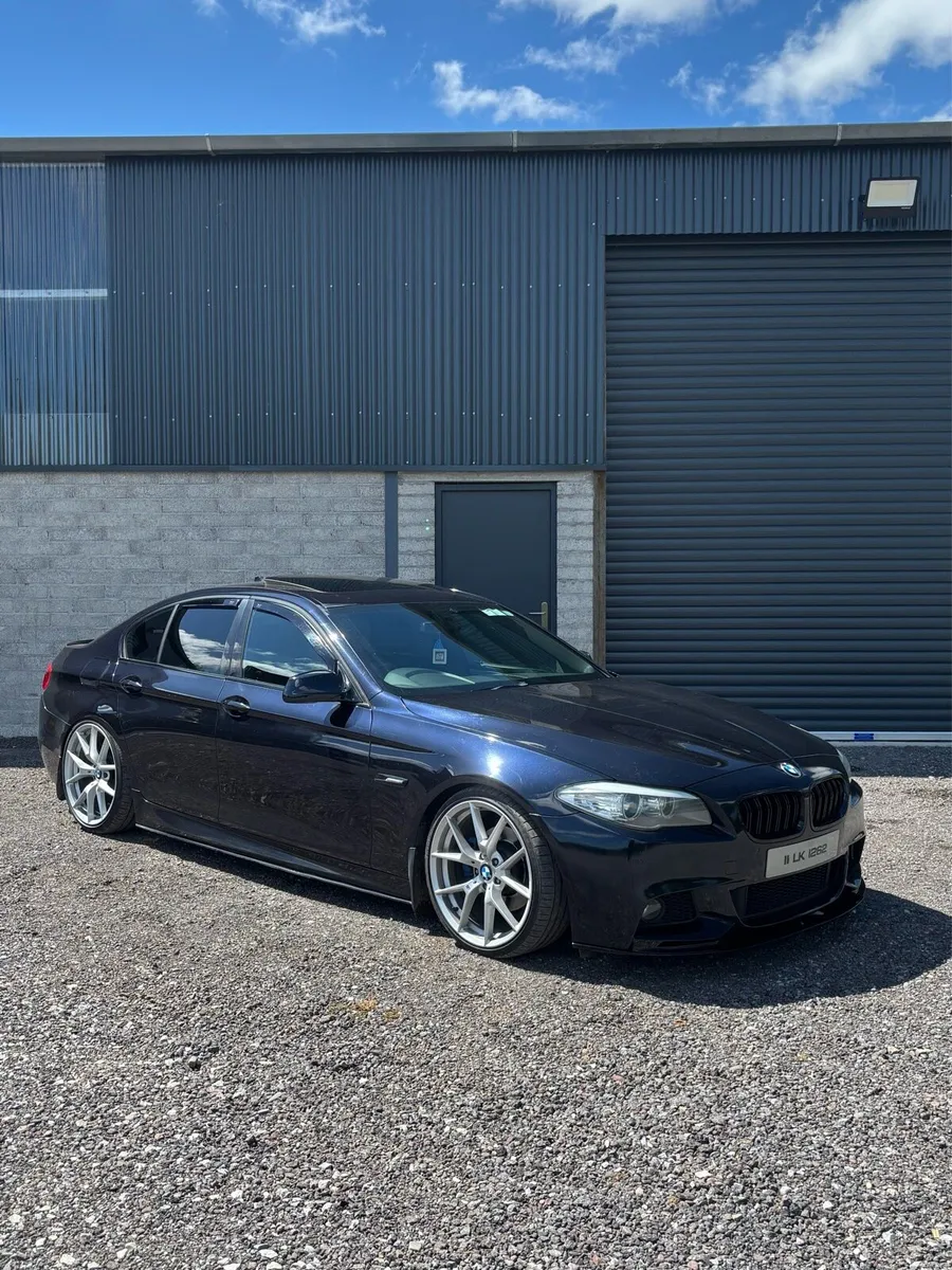 2011 BMW 520d MSPORT (Sunroof) - Image 2