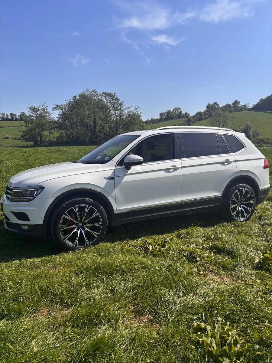 2019 Volkswagen Tiguan Allspace R Line Auto - Image 2