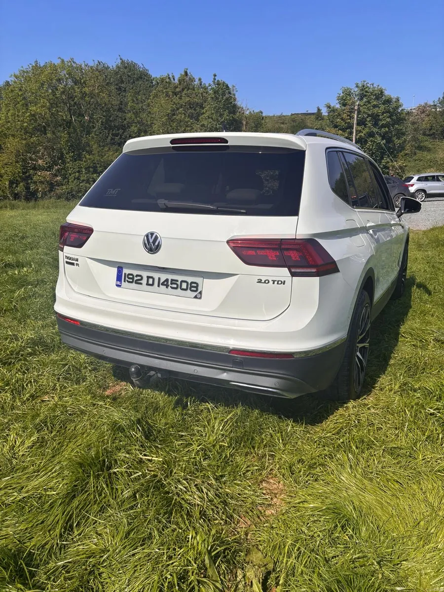 2019 Volkswagen Tiguan Allspace R Line Auto - Image 3