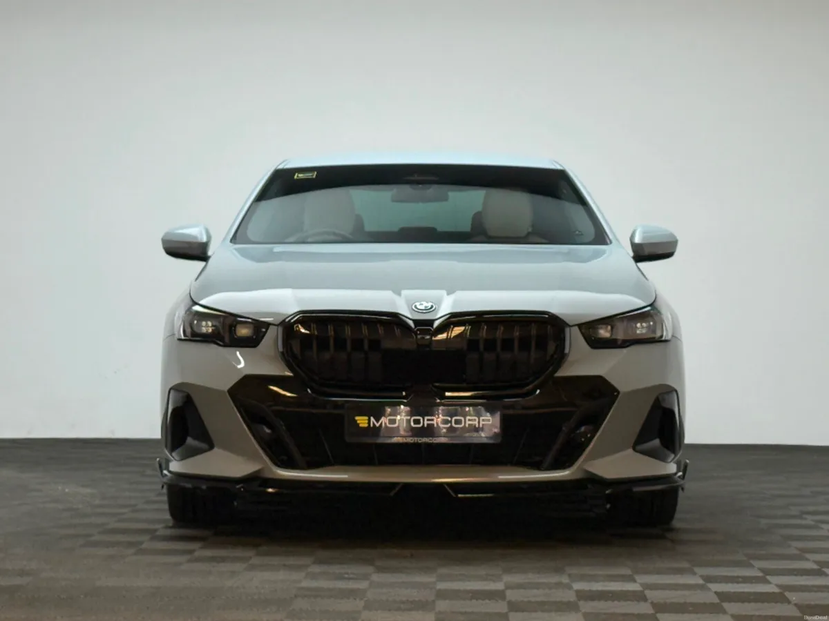 BMW i5 40 M SPORT EDRIVE - Image 2