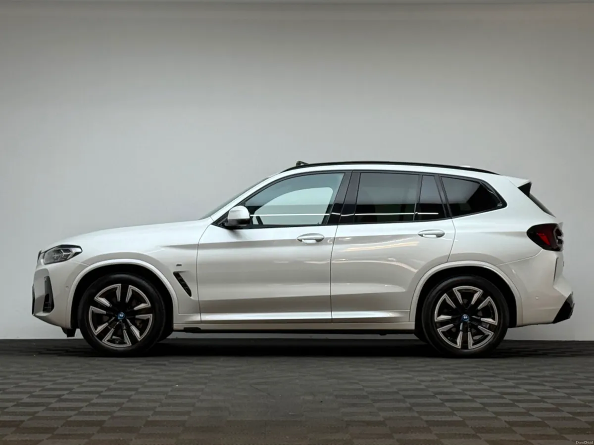 BMW iX3 M SPORT - Image 4