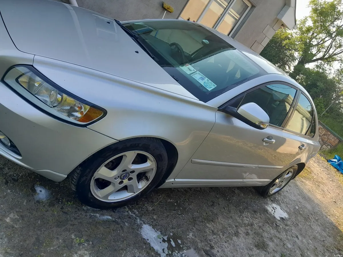 2012 Volvo S40 Classic SE - Image 2