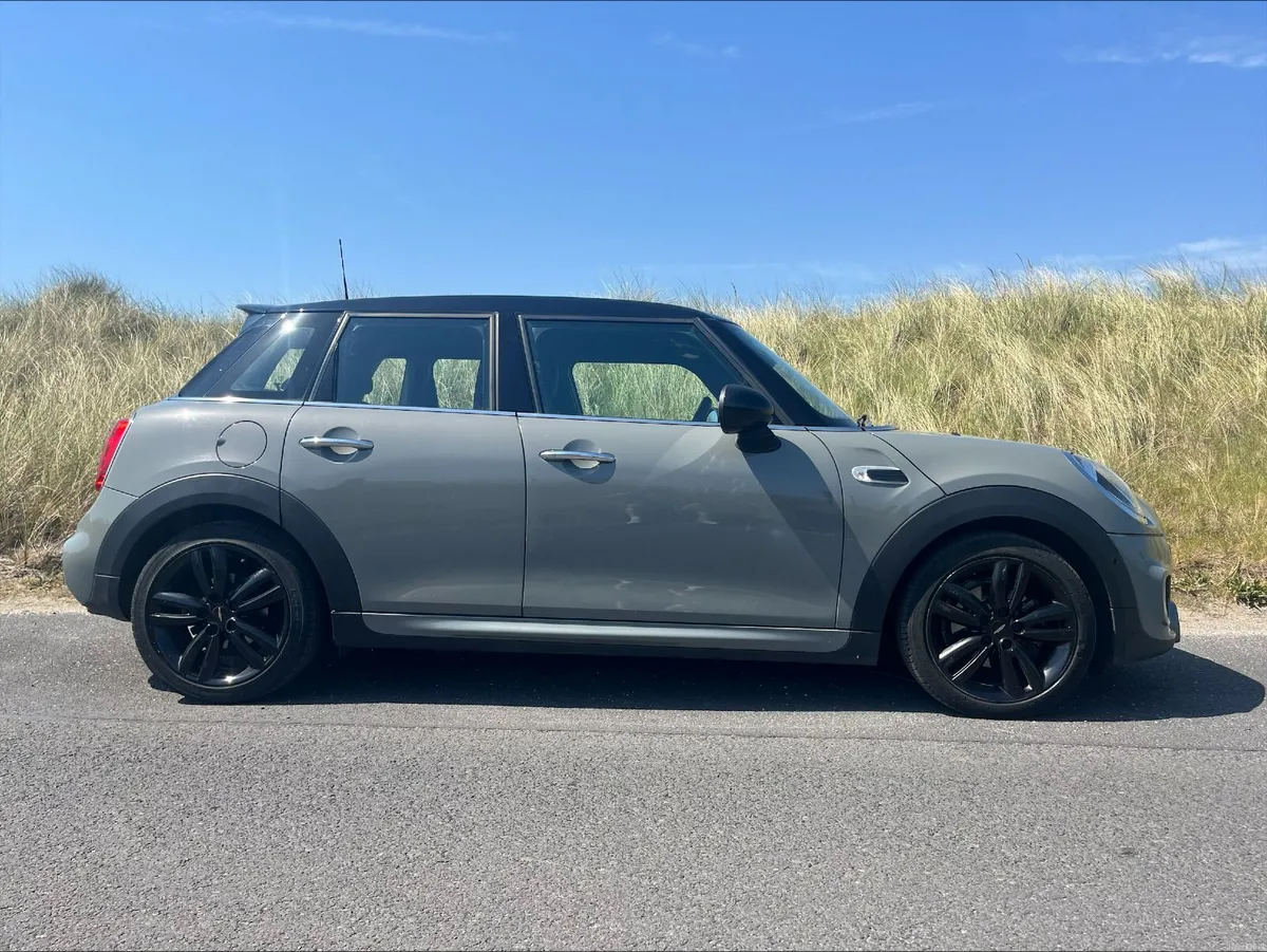 Mini Cooper 2018 - Image 4