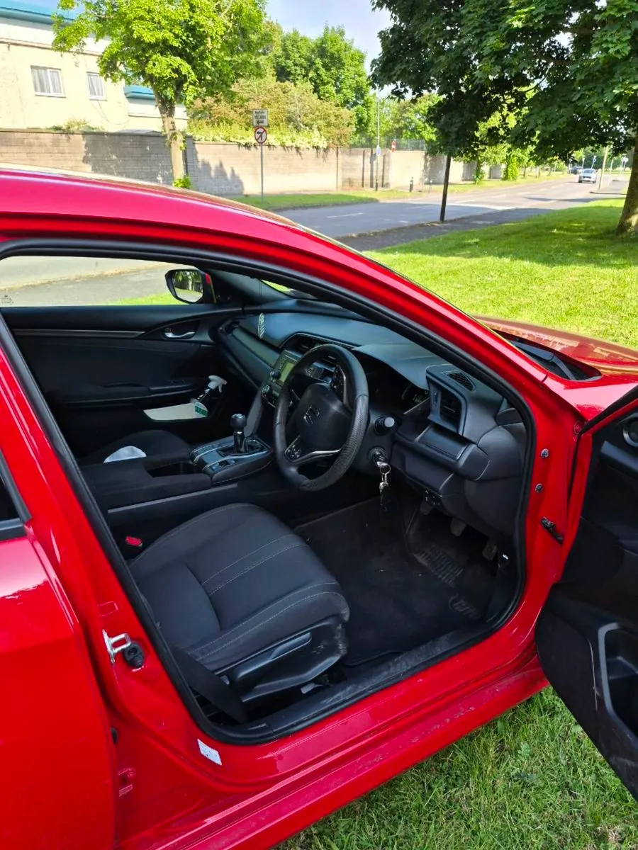 Honda civic - Image 1