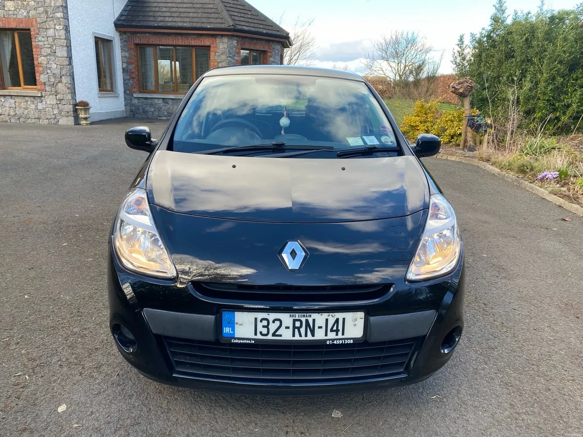 Renault Clio Collection Low Mileage - Image 2