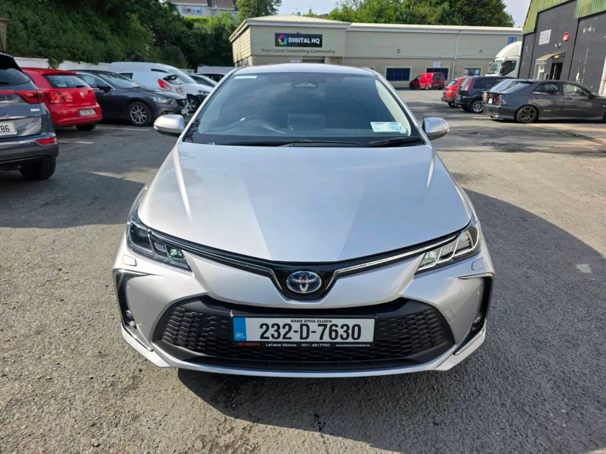 TOYOTA COROLLA SOL SALOON HYBRID AUTO GREY - Image 3