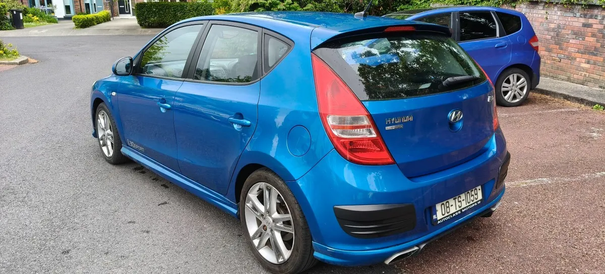Hyundai i30 2008 - Image 1