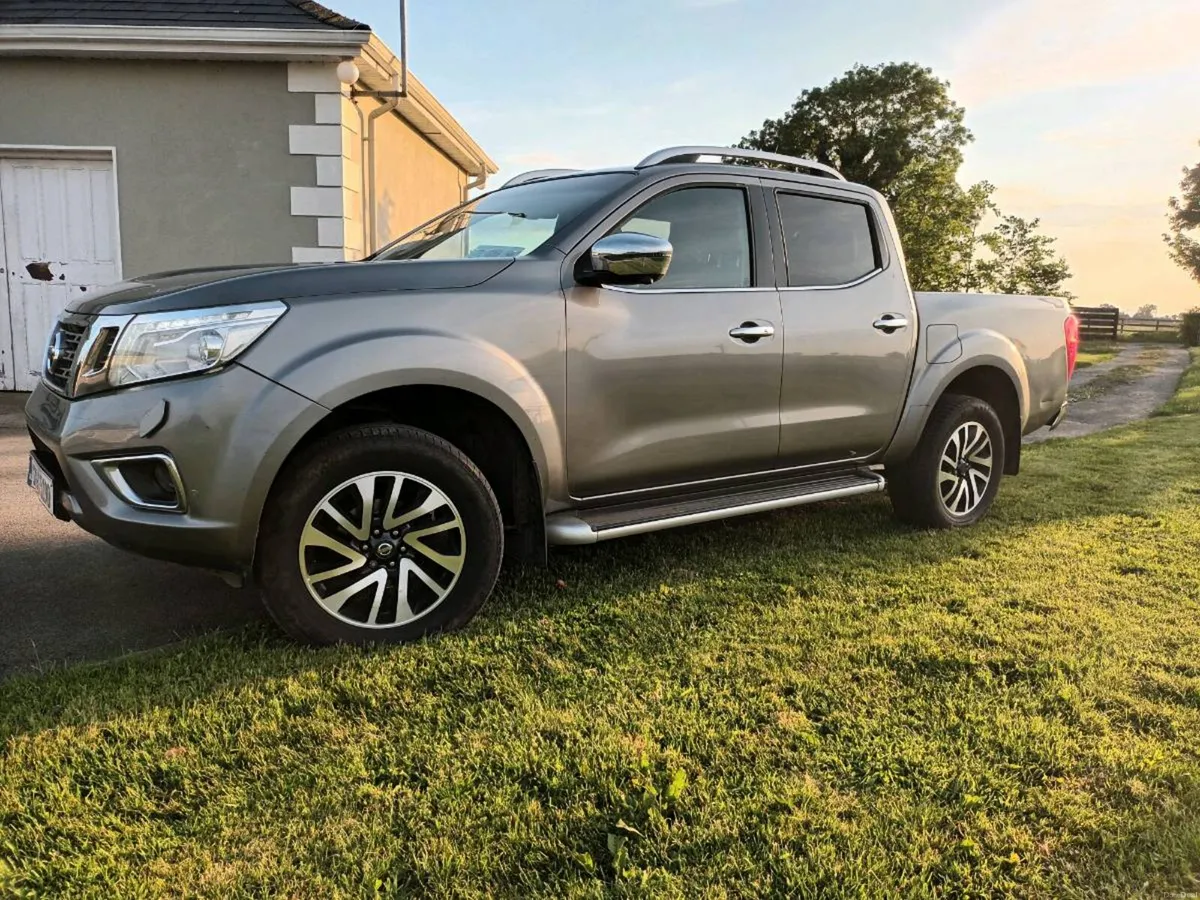 Nissan Navara Crewcab - Image 3