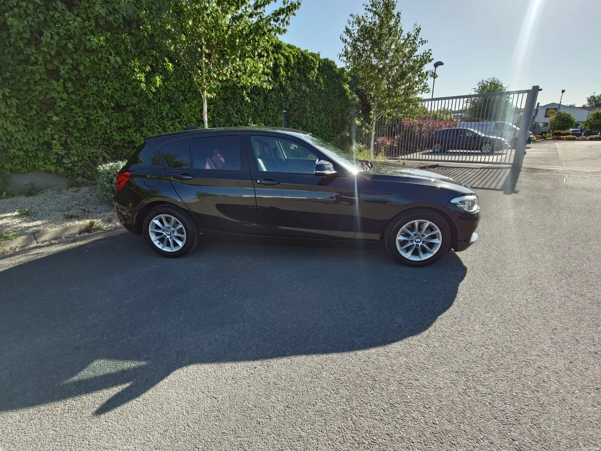 BMW 118i Style - Image 4