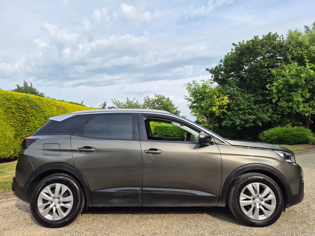 202'PEUGEOT 3008 1.2 PETROL - Image 2