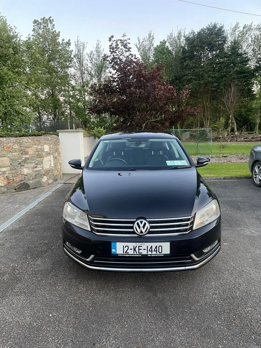 2012 Volkswagen Passat - Image 1