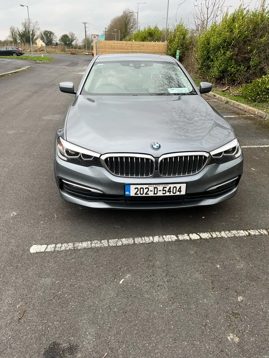 BMW 5 Series 520D SE - Image 2