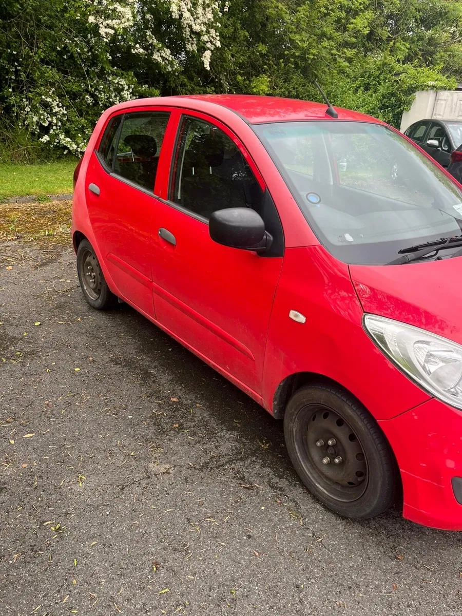Hyundai i10 - Image 2