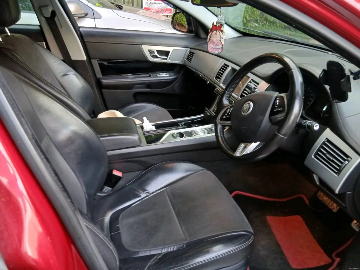 JAGUAR XF 2.2 DIESEL (12) NCT 05/27 - Image 3