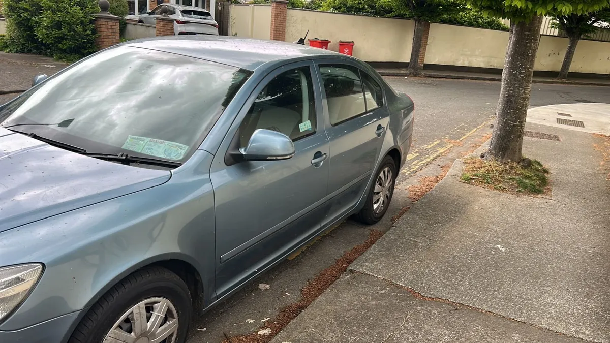 Skoda Octavia 2012 - Image 2