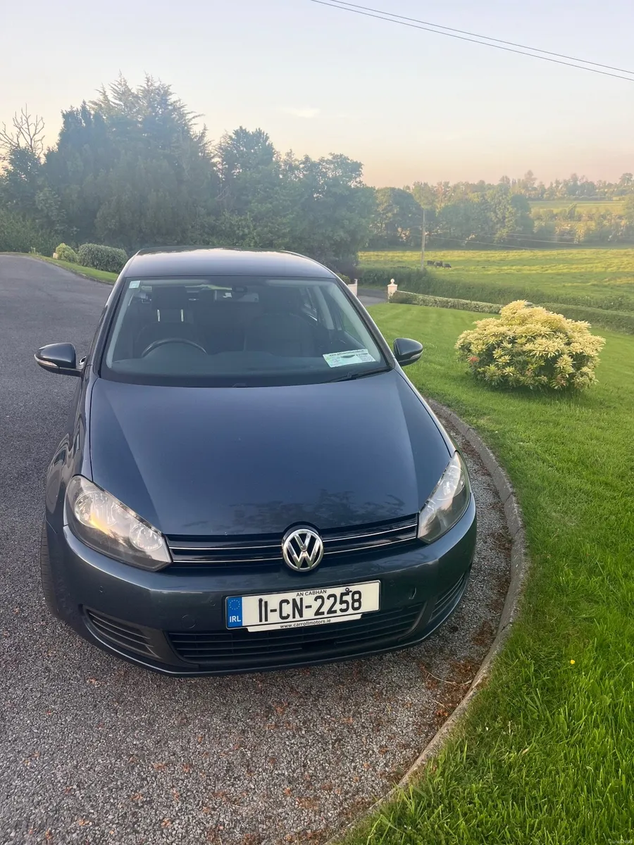 Volkswagen Golf 2011 - Image 2