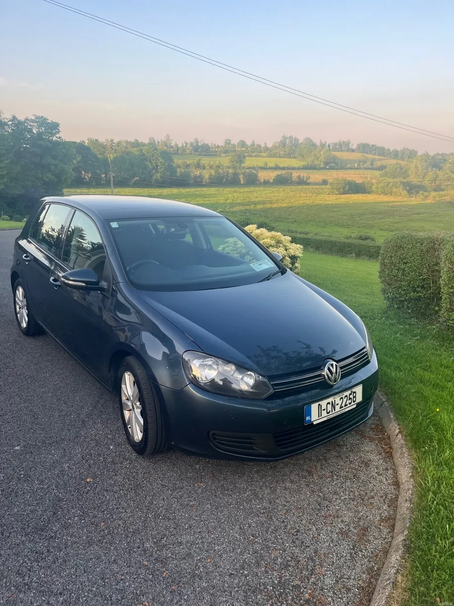 Volkswagen Golf 2011 - Image 1