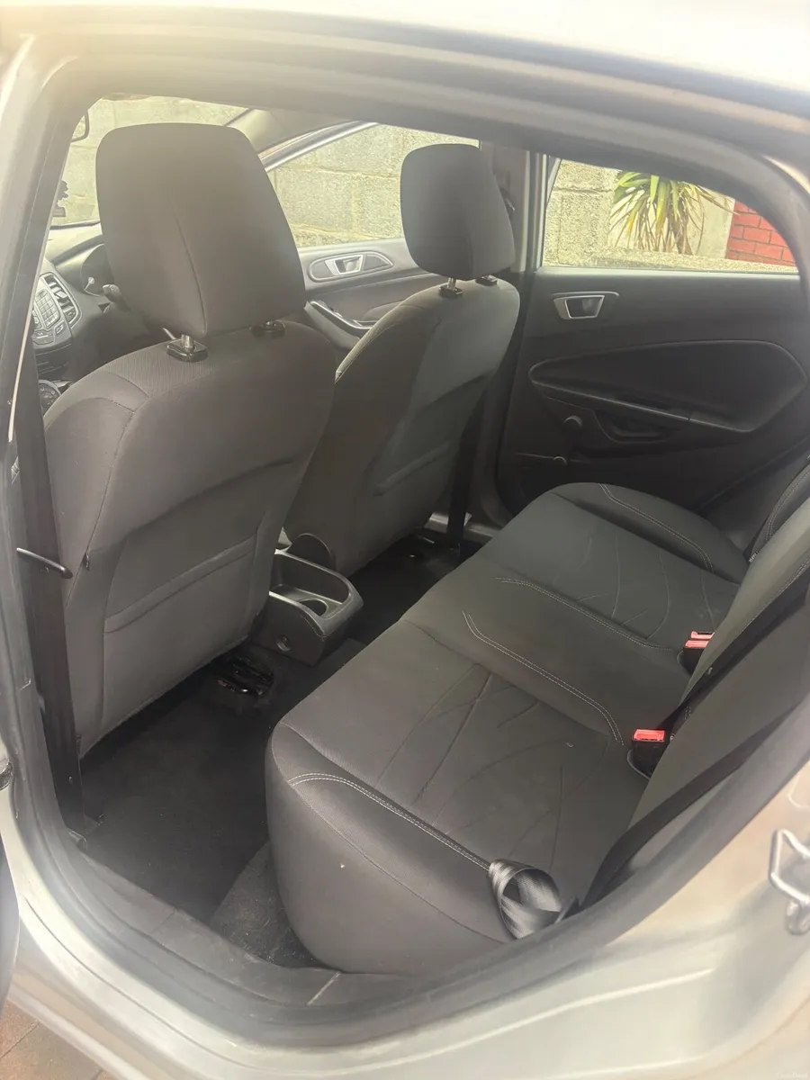 Ford Fiesta 2015 - Image 3