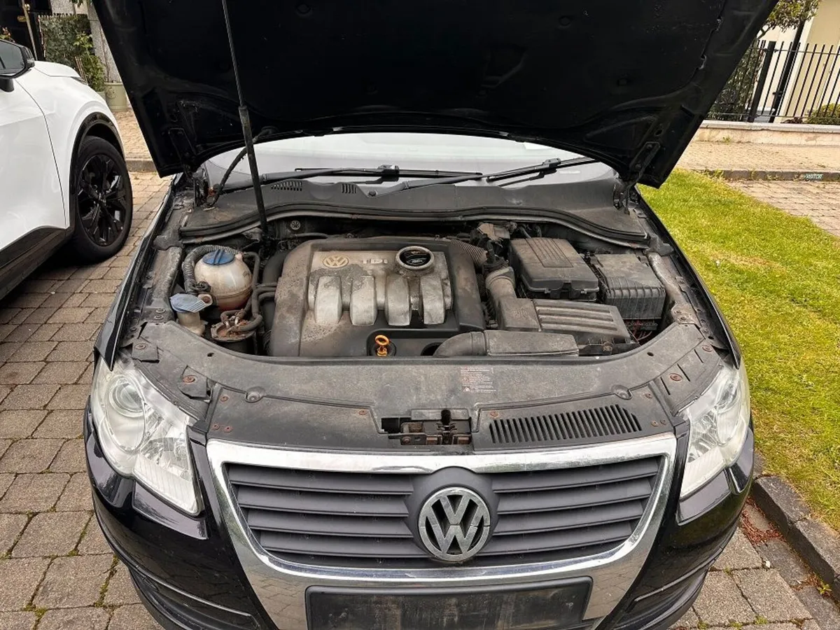 Volkswagen Passat 2008 - Image 3