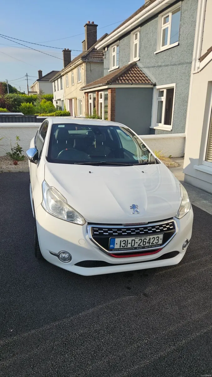 Peugeot 208 GTI - Image 1