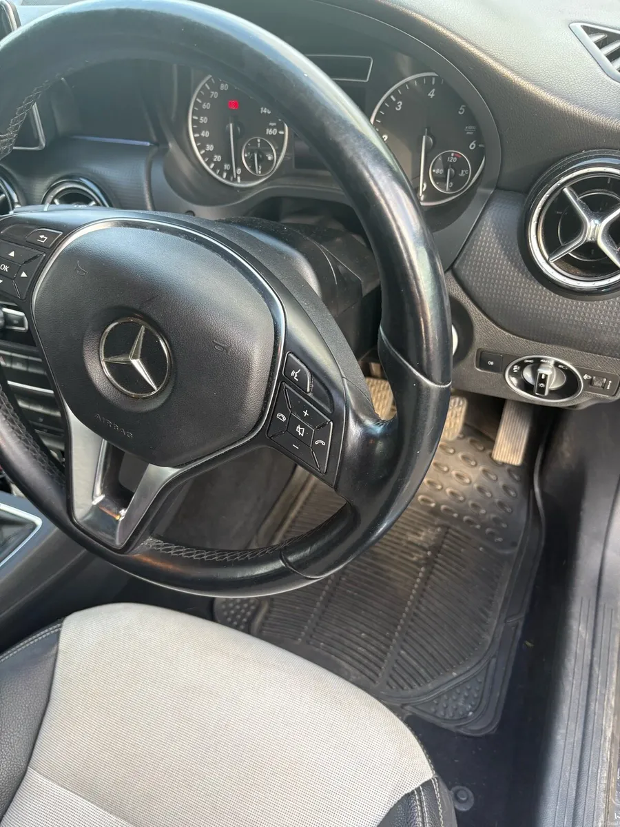 Mercedes a180 cdi - Image 4