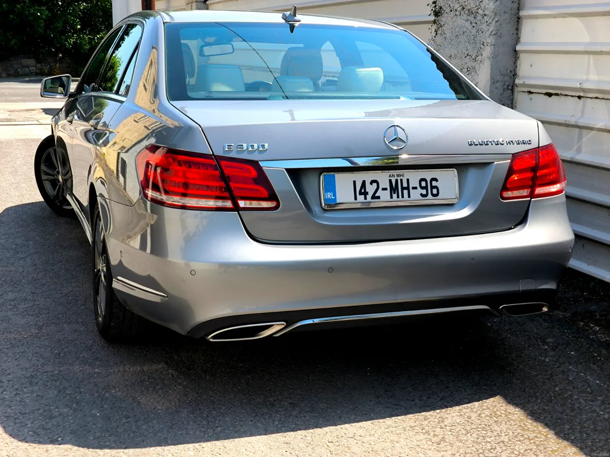 Mercedes-Benz E-Class 2014 - Image 5