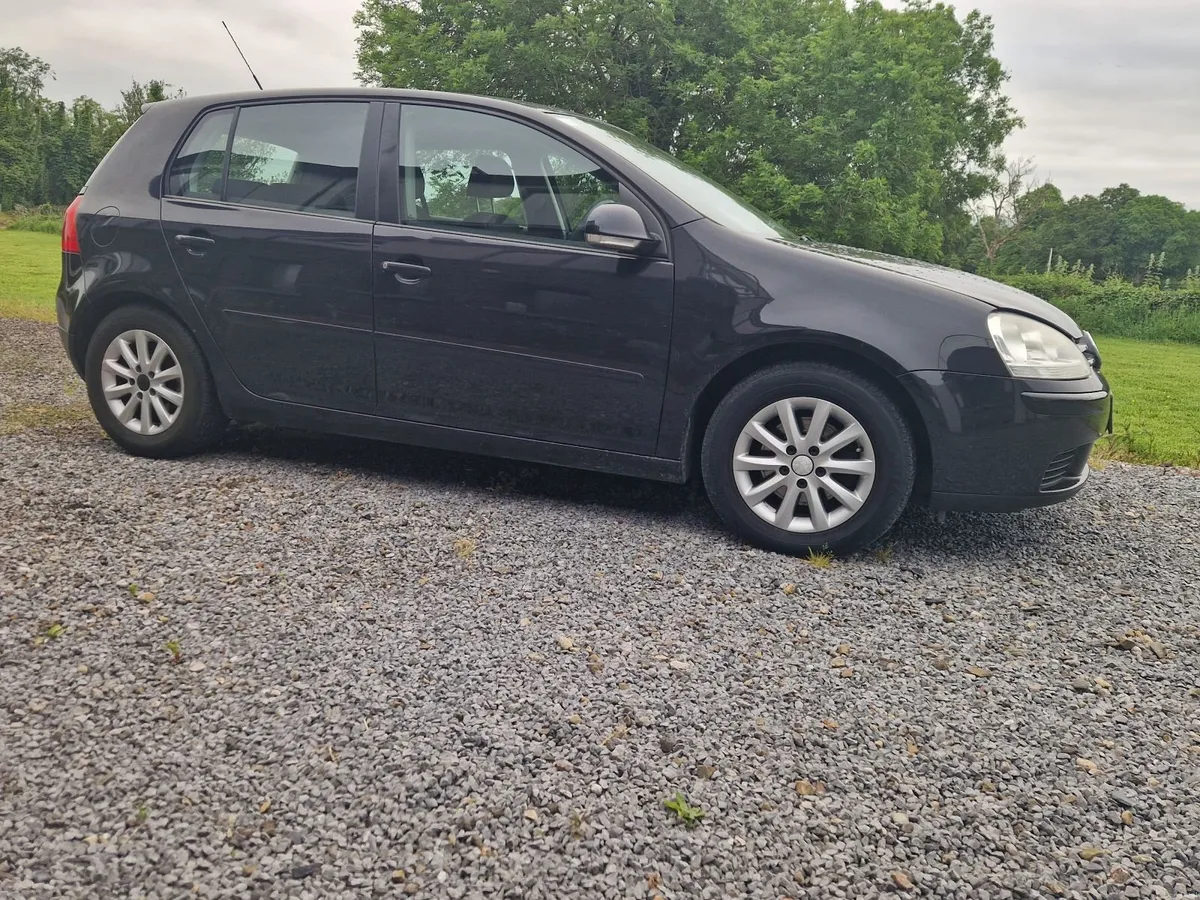Volkswagen Golf 2008 - Image 2
