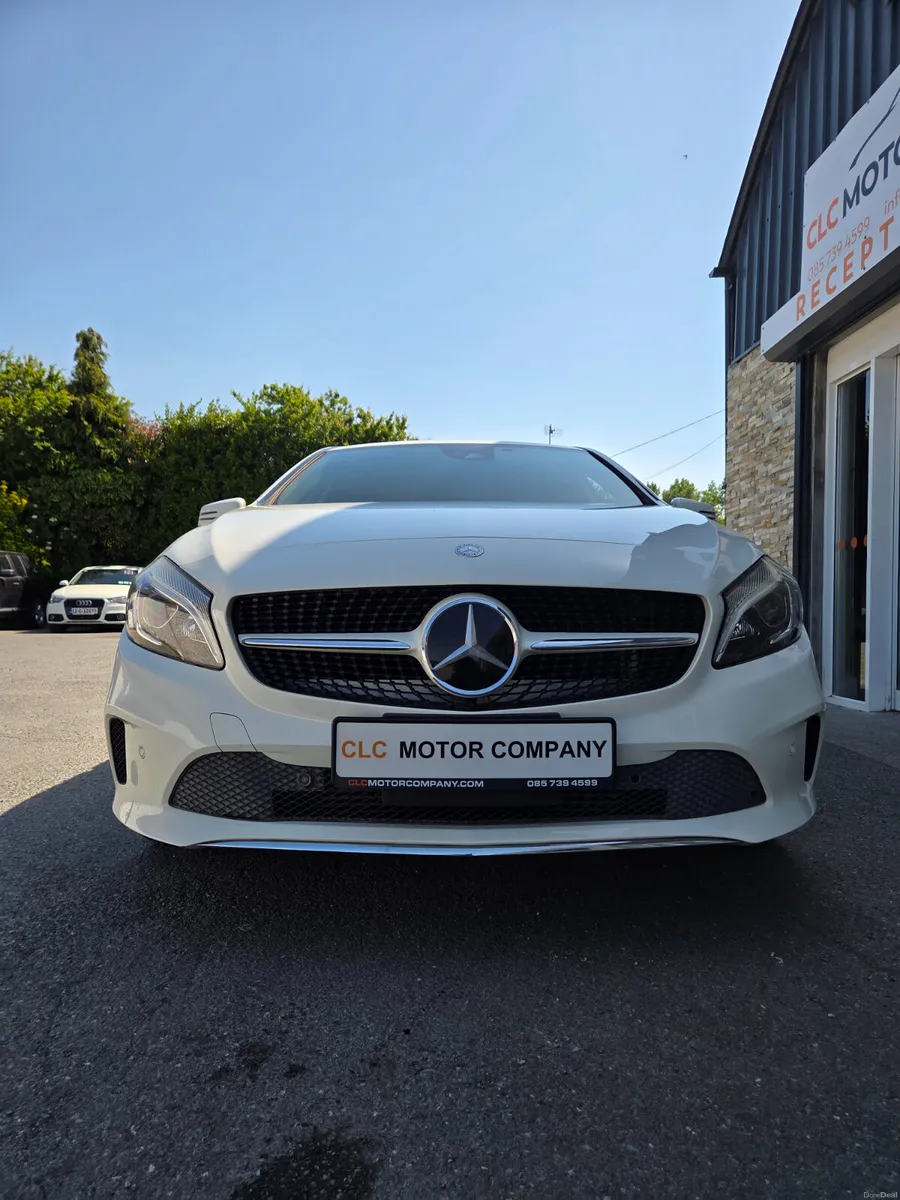 2017 MERCEDES A180 AUTO - Image 3