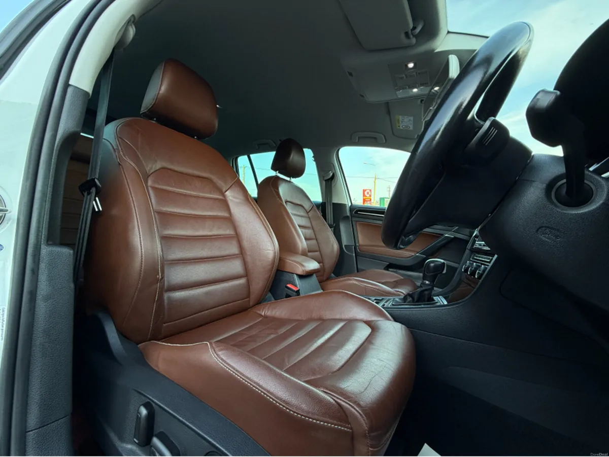 Volkswagen Golf ESTATE 1.4 FULL TAN LEATHER SEATS - Image 3