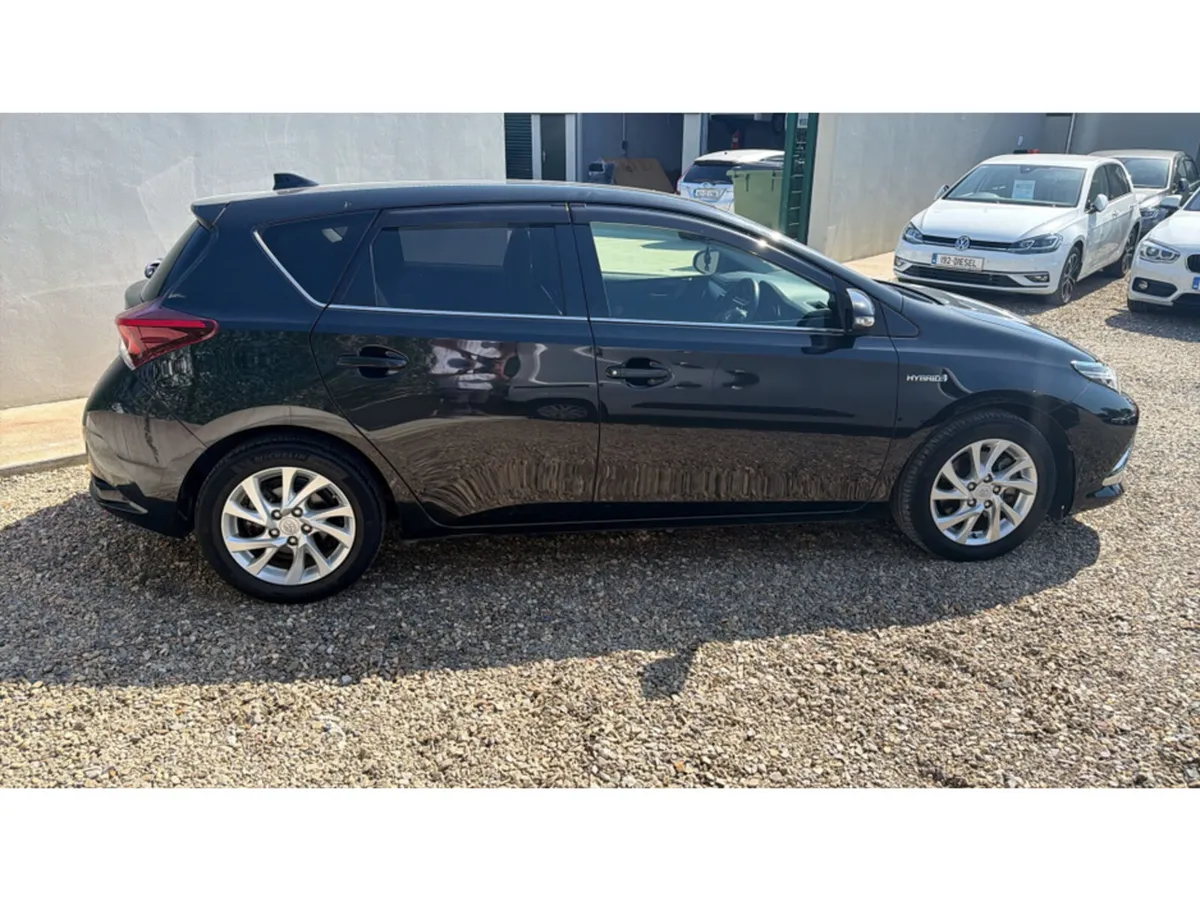 Toyota Auris 1.8 HYBRID ICON - Image 4