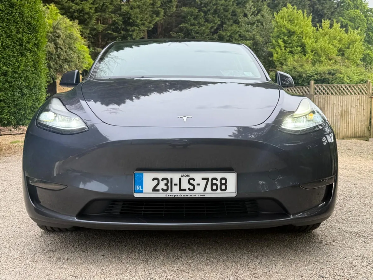 Tesla Model Y LONG RANGE DUAL MOTOR AWD - Image 4