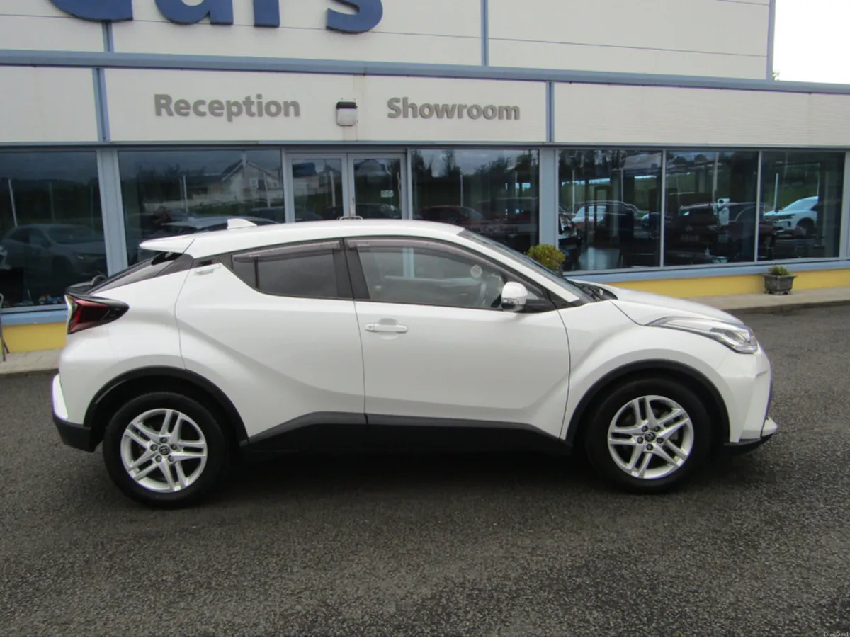 Toyota C-HR ICON HEV CVT HYBIRD - Image 3