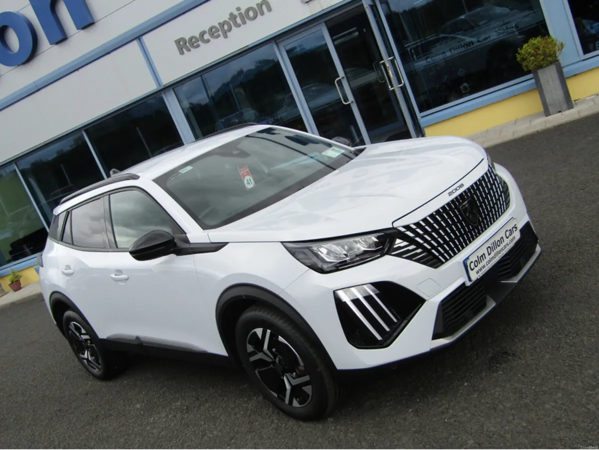 Peugeot 2008 ALLURE 1.2 PURETECH MY23 - Image 2