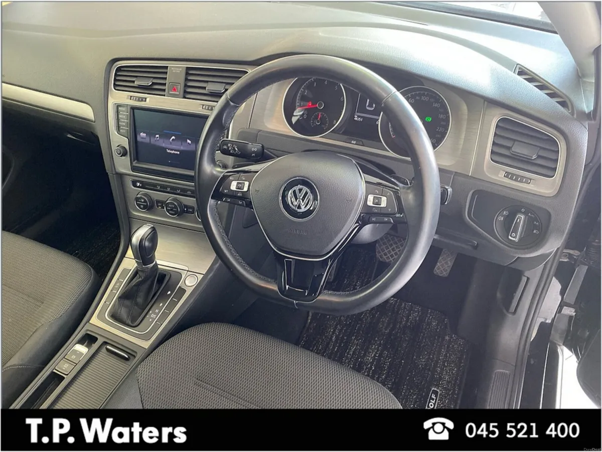 Volkswagen Golf 1.2 TSI AUTOMATIC - REVERSING CAME - Image 6