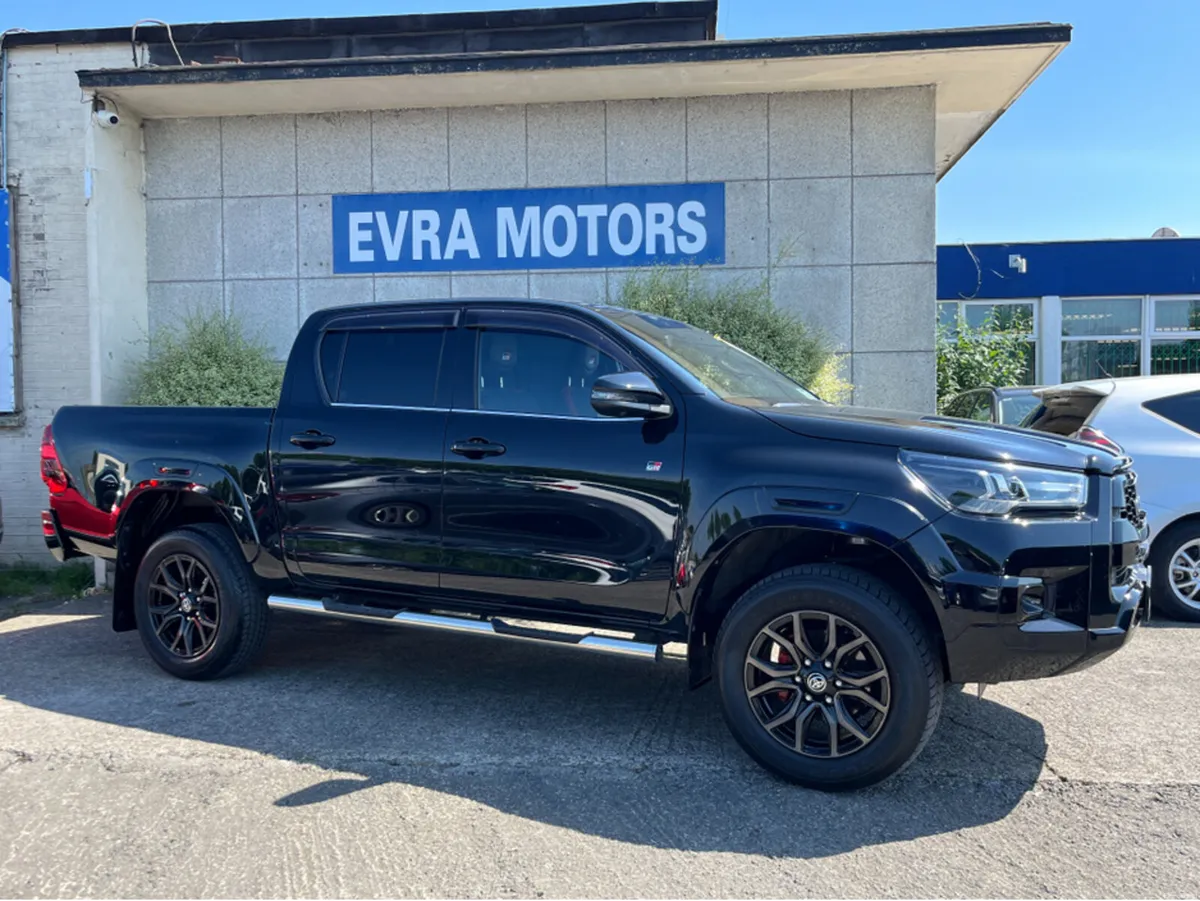 Toyota Hilux GR SPORT AUTOMATIC 2.4 DIESEL €49950 - Image 2