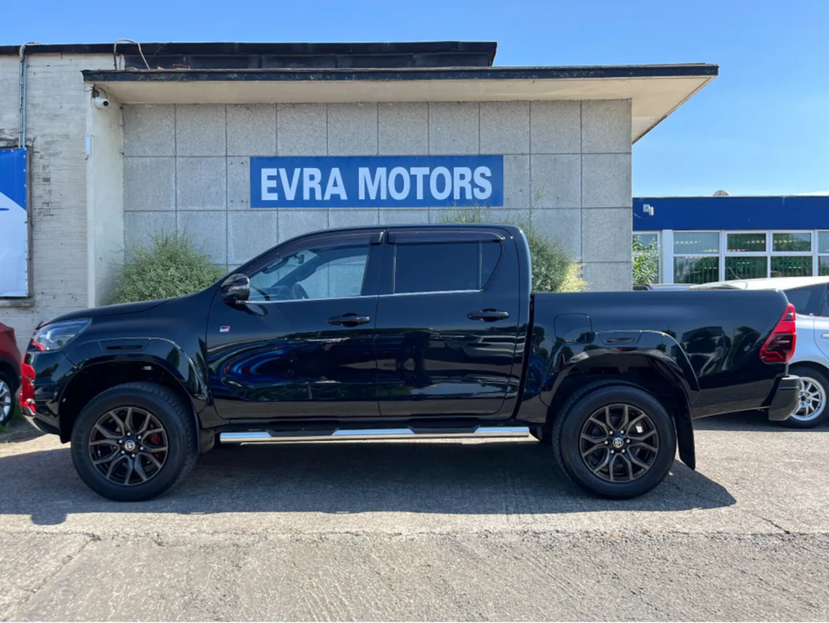 Toyota Hilux GR SPORT AUTOMATIC 2.4 DIESEL €49950 - Image 6