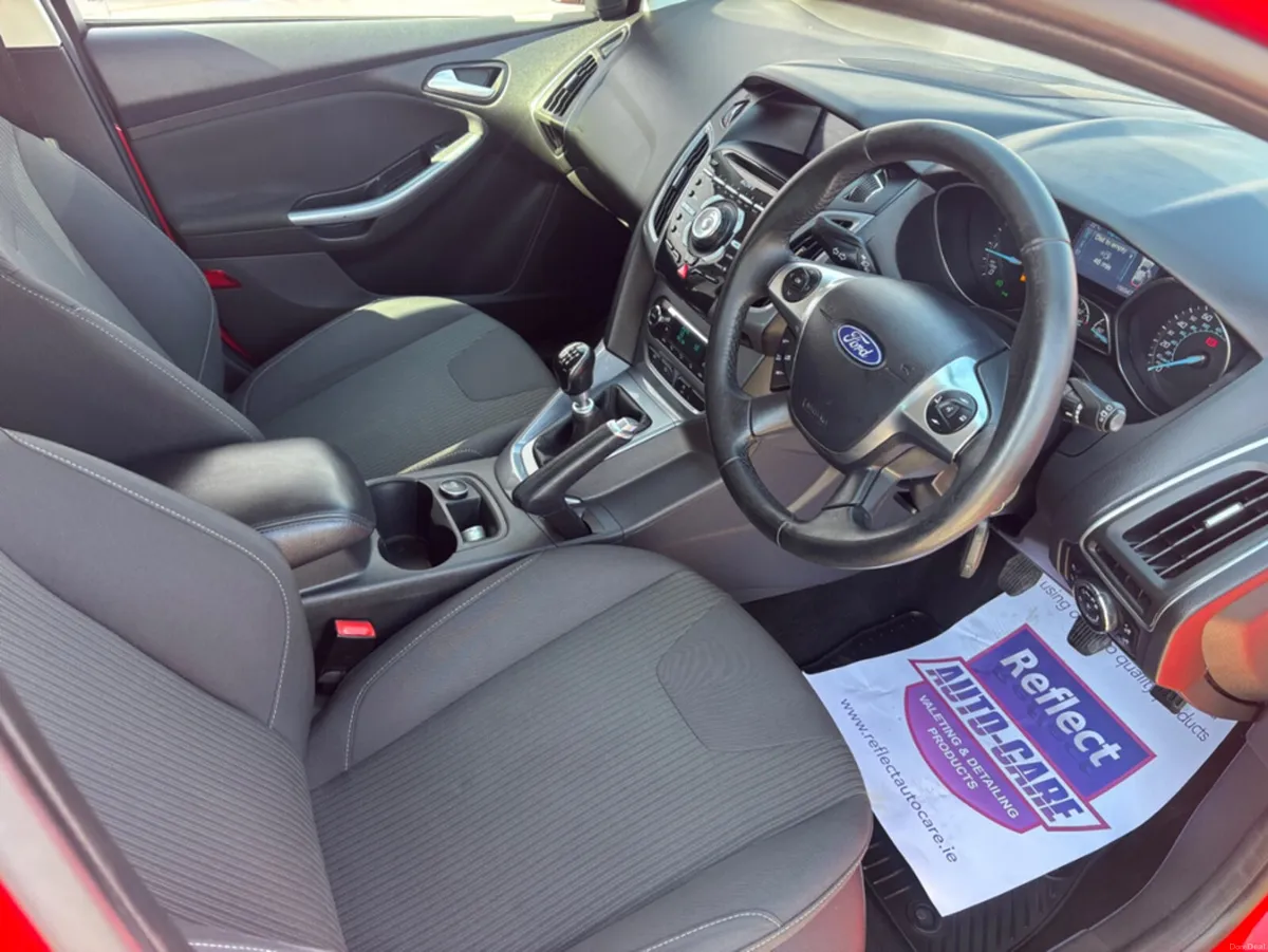 Ford Focus 1.6 TDCI TITANIUM NAV 11 115PS 5DR NAVI - Image 2