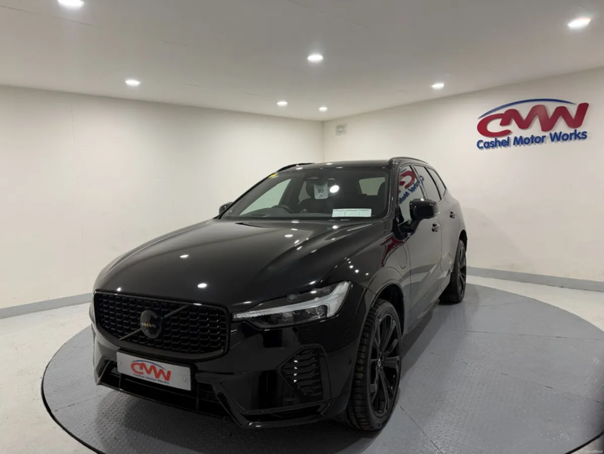 Volvo XC60 T8 ULTRA BLACKEDITION AWD AUTO 455BHP** - Image 3