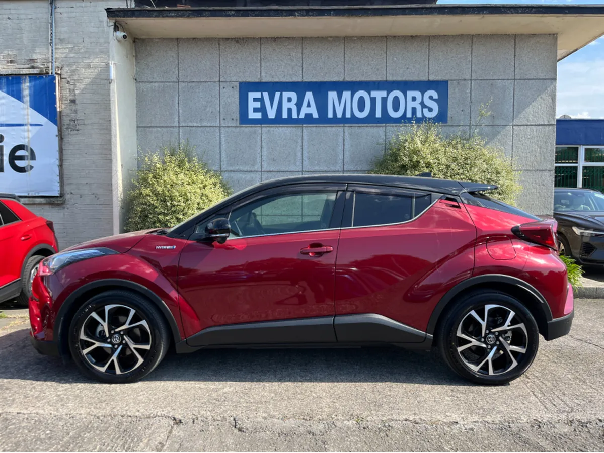 Toyota C-HR SOL HYBRID AUTOMATIC 1.8 PETROL //HIGH - Image 6