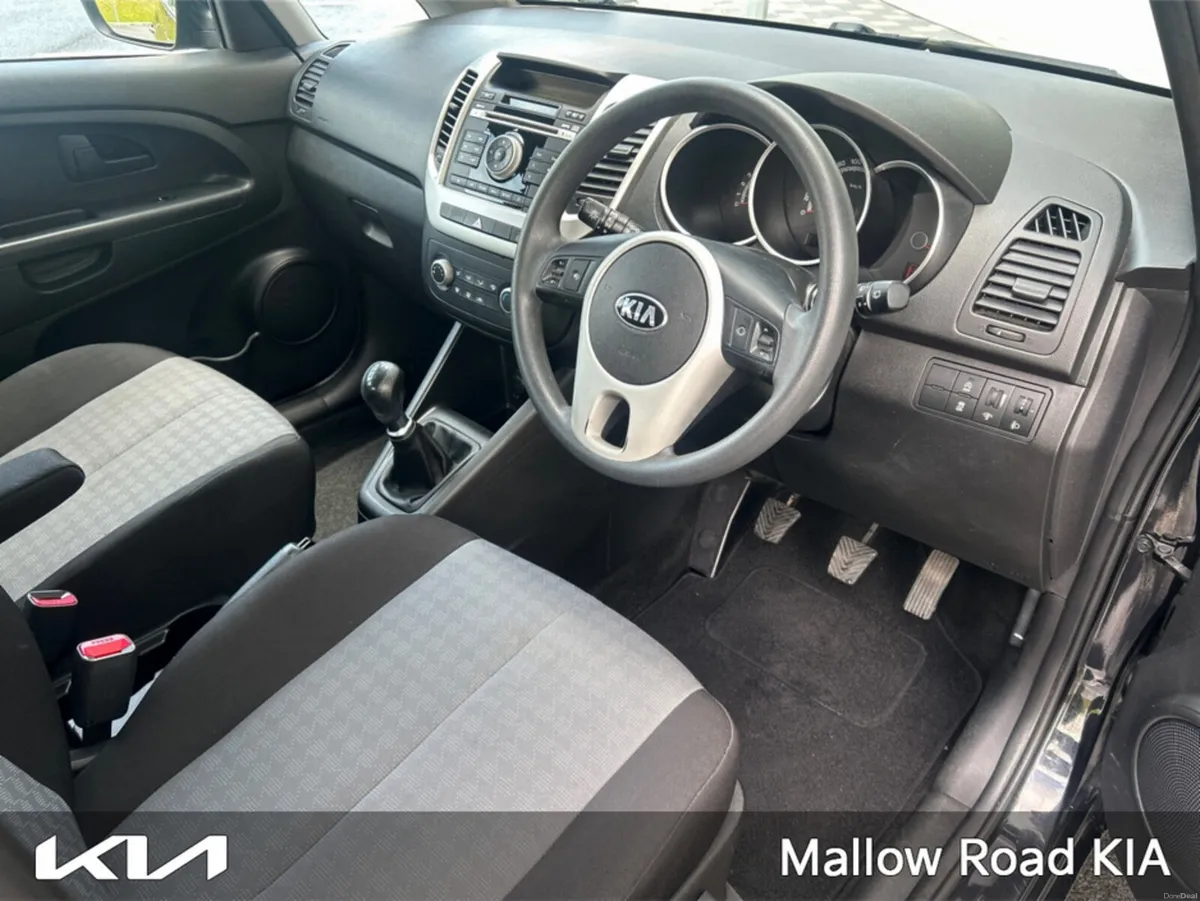 Kia Venga PETROL L 5DR - Image 2
