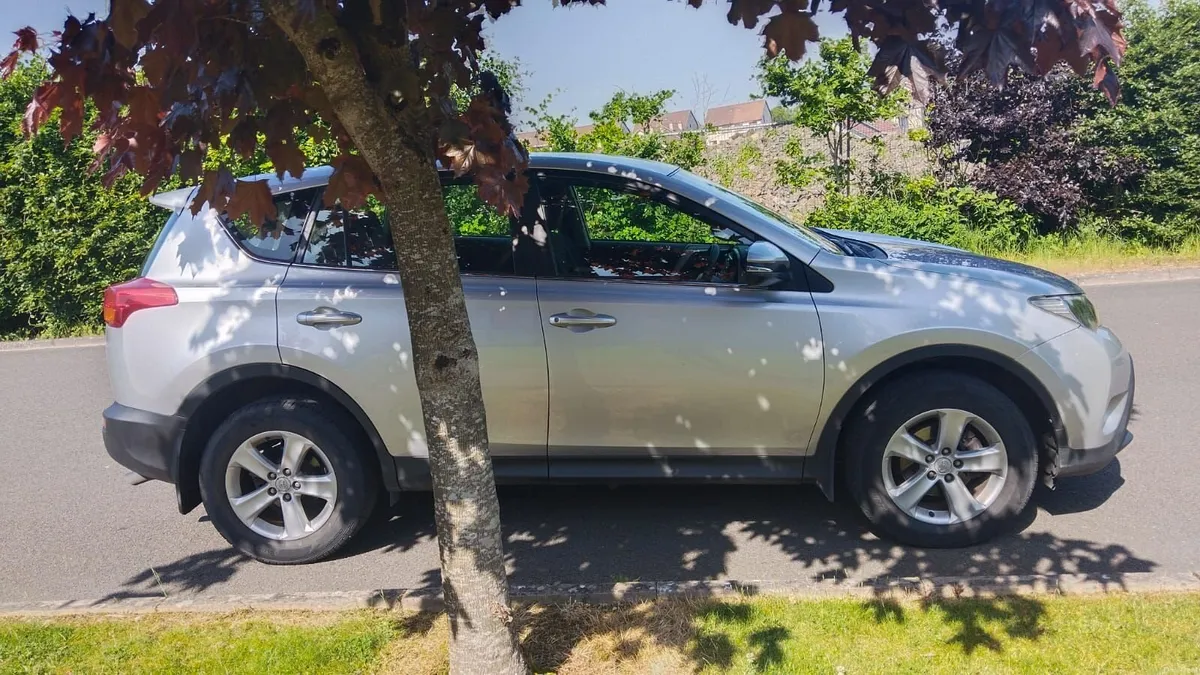 Toyota RAV4 2013 - Image 1