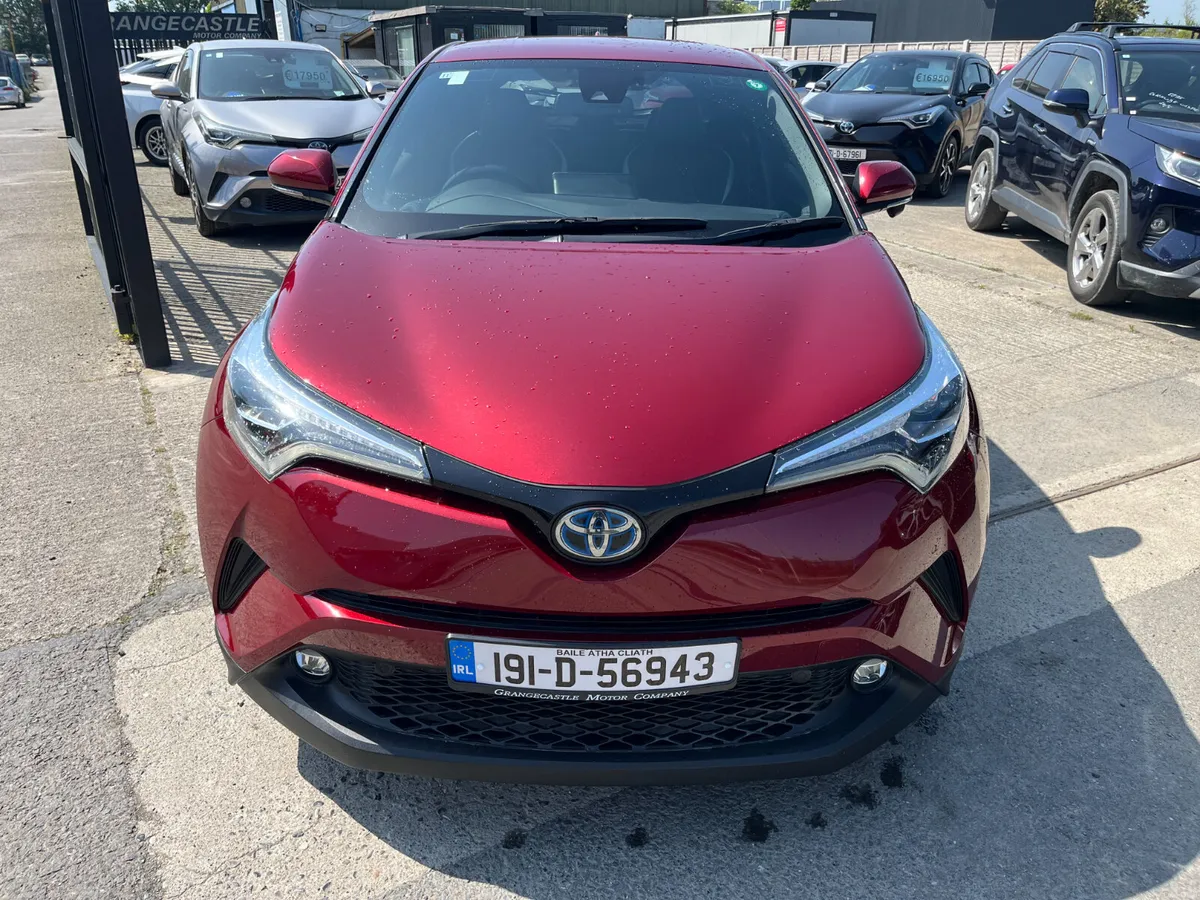 TOYOTA C-HR 2019, 1.8 HYBRID AUTO HIGH SPEC - Image 2