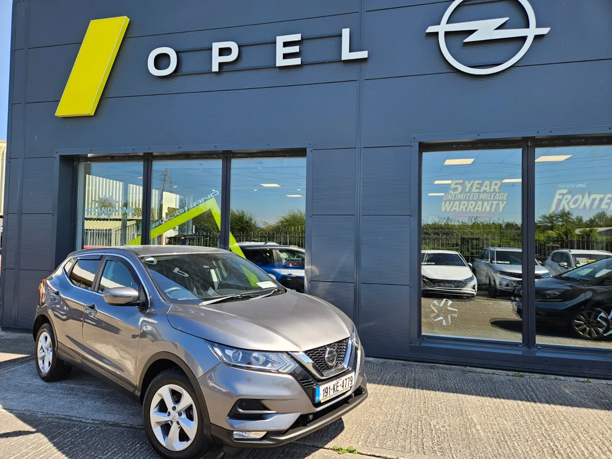 Nissan Qashqai 1.5 DSL SV PREMIUM - Image 1